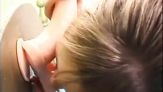 Amateur-lesben haben leidenschaftlicher sex