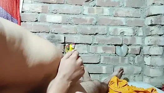 Brother-in-law took Bhabhis birthday gift