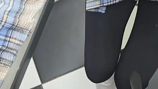 100% трах пары в настоящем любительском видео в ресторане в дневное время!