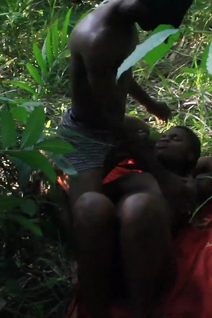 African Lovers in Bush Fucking