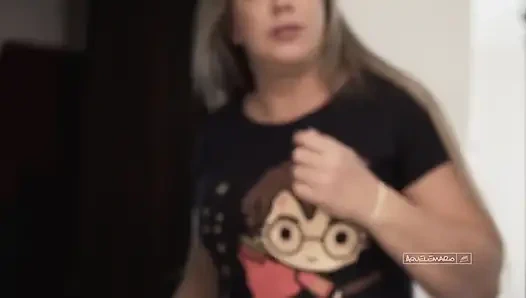 Aquele mario lagi asik muasin lubang tante semok alessandra maia