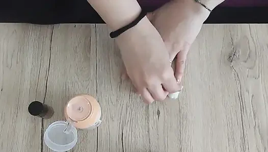 Nagelpflegezeit - Einfache Maniküre-routine