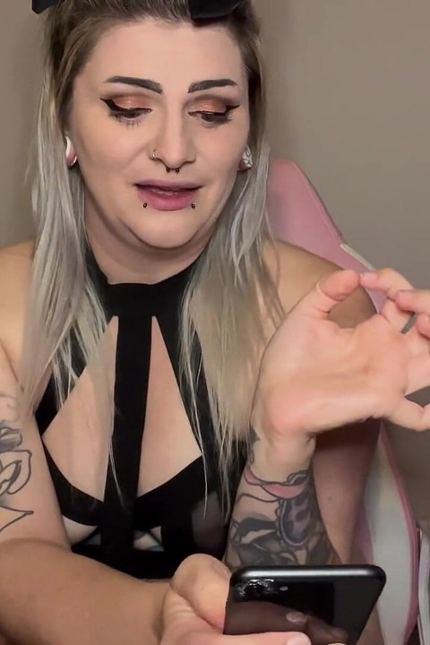 צוחקים על התמונות של הזין הקטן שלך