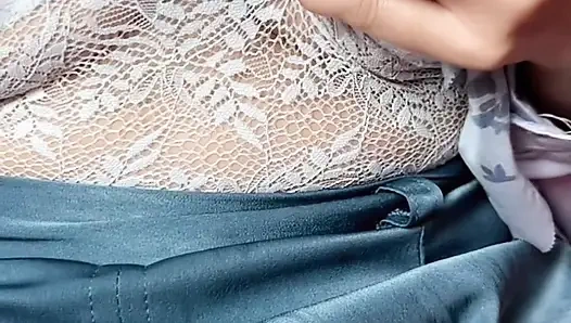 Старшеклассница приходит домой из школы Sange с тяжелой мастурбацией до экстремального сквирта