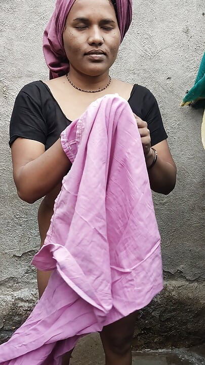 Sweety bhabhi bath