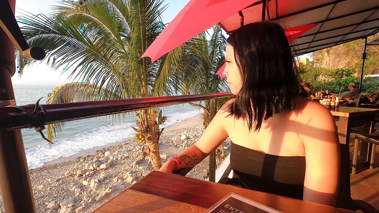 Passionate Kissing and Missionary Pounding