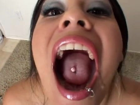 Alexa Siren is swallowing cum