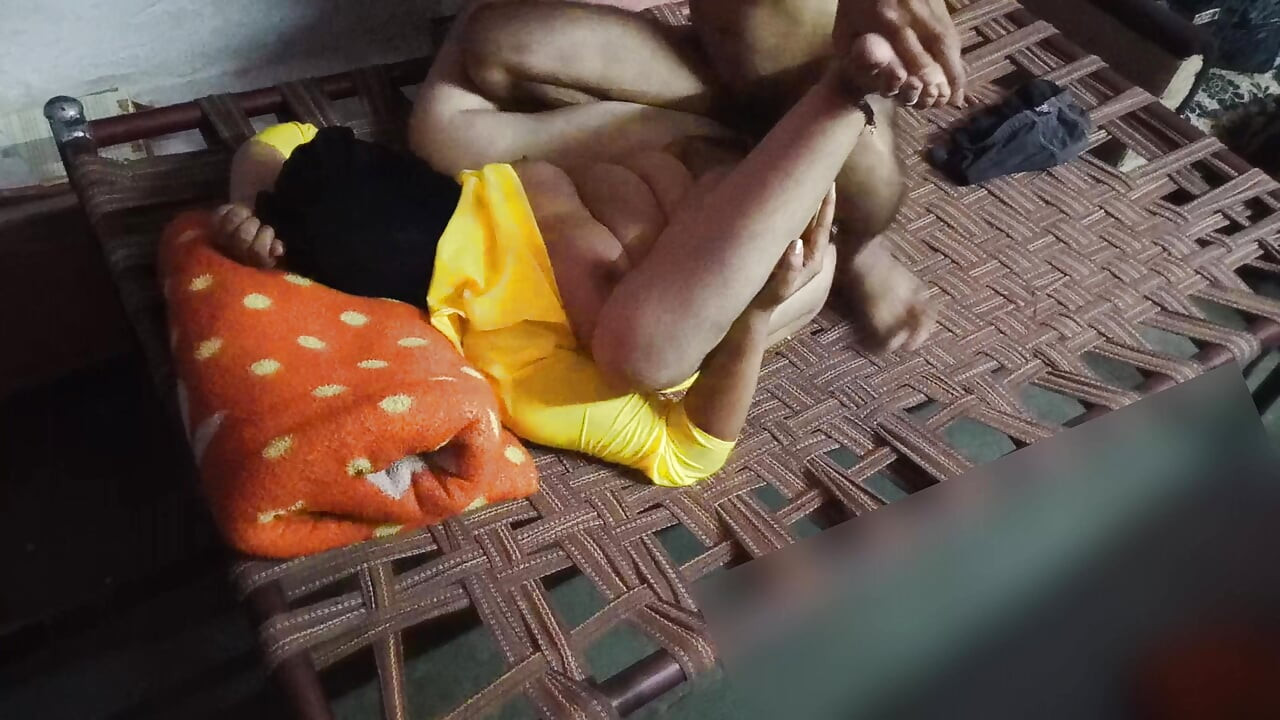 Édes lány hardcore szűk punci a faluban szabadtéri MMS Desi lány punci szabadtéri szex xxx