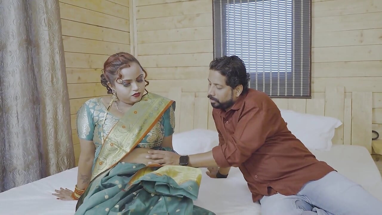 A Sexy Elder Stepbrother's Wife Wants to Massage Her Body with Her Deborji, Hardcore Bhabi Sex