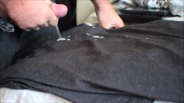Nice slow motion cum on my bed