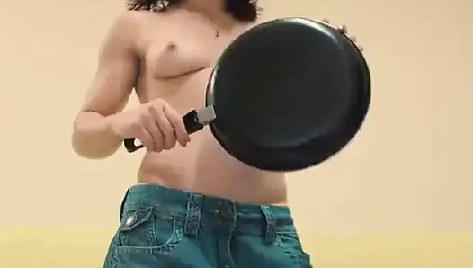 Bir Tavadan Daha Güçlü