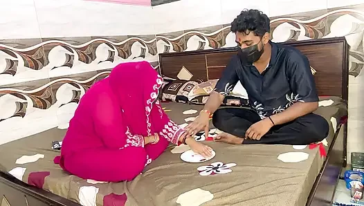 Auf Raksha bandhan stiefschweder gefesselt Rakhi und wurde von stiefbruder hardcore als geschenk gefickt