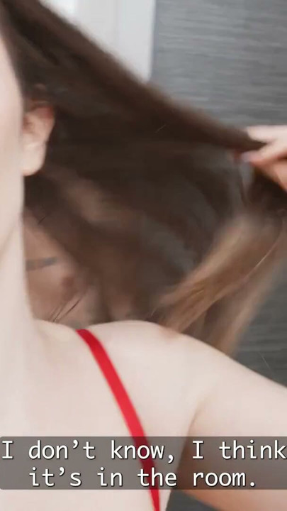 CUCK4K. 장난기 많은 마리카 샤넬은 바람둥이와 역할극을 즐기고, 그녀의 왕따 남편은 바쁘게 지낸다 | 클립 2