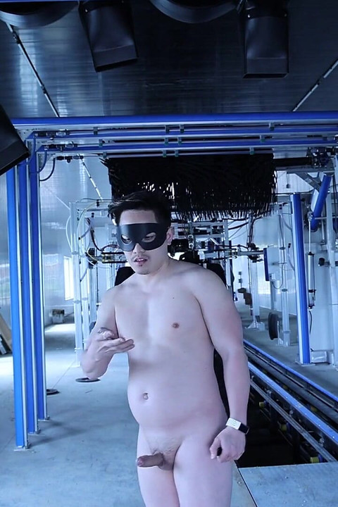 在建筑工地为洗车而撸管并射精