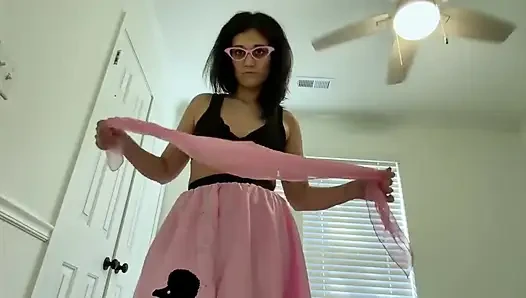 Devyn's Sultry '50s Giantess Fantasy HD POV Tiny Thrills Awaits!