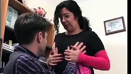 Vecchia troja  suchia cazzi  ( Full original movie.)