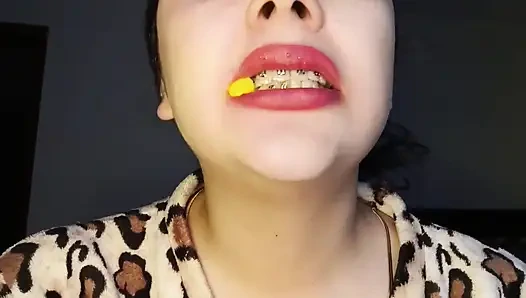 Chew Cheetos, Uvula в видео от первого лица