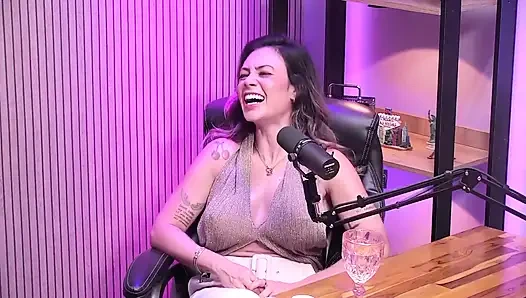 Ateşli orta yaşlı seksi kadın ve fantezileri