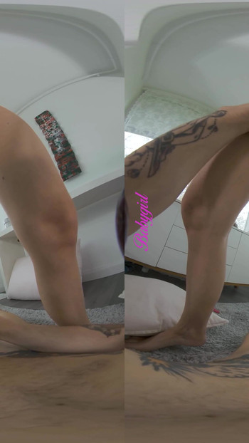 Mala angelic tinejdžerka jaše kurac (2 deo)