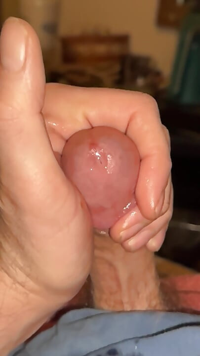 Cum flow in slow mo