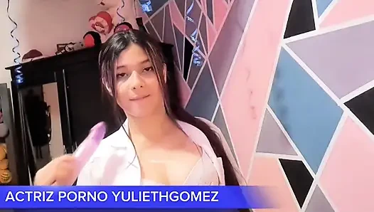 Gadis nakal ini datang untuk memprovokasiku dengan gaun pendek tanpa celana dalam, pantatnya dientot habis-habisan sampai crot di dalam