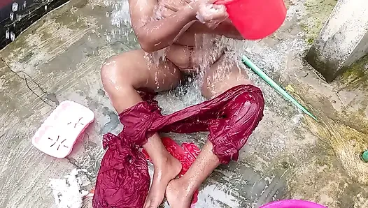 Watching Indian outdoor stepmom take a hot bath makes her stepson go crazy for fucking her