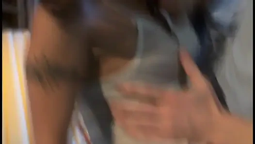 Tante semok latina dengan toket besar dientot gaya doggy sampai dicrot di dalam sama kontol besar