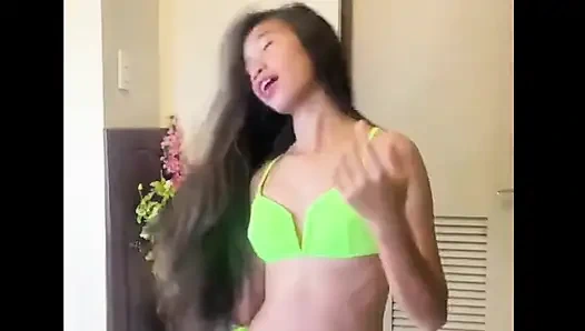 Я клоун, я тебя люблю? Ты развлекаешь меня