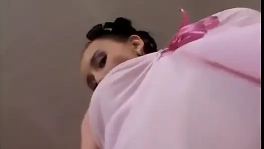 Siyah ve beyaz adamlar esmeri üçlü sekste sikiyor