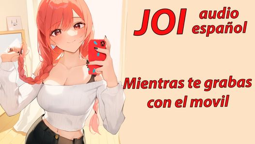 Espanhola joi, masturbar-se com o seu Smartphone.