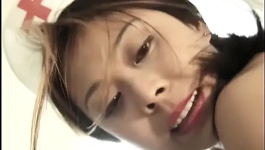 菲律宾荡妇给朋友口交并全口含住