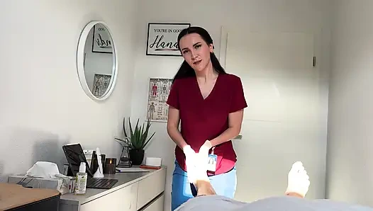 Klient kommt zweimal während der sexy massage-session