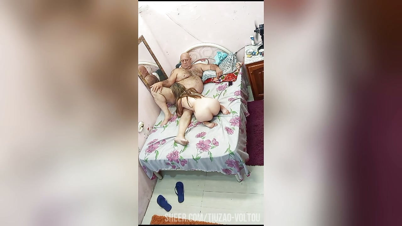 LITTLE GUY WANTS A THICK DICK