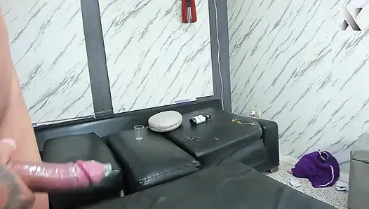 Глубокий рот — большой член до горла