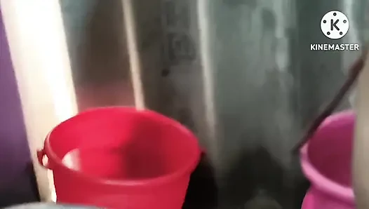 Bhabhi ke bath karne ka naya tarika kaisa laga