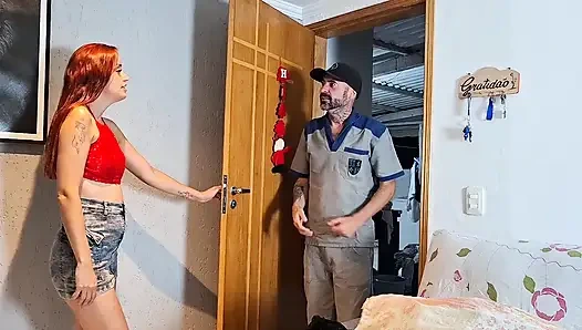 Распутная Жена Хвастается И Трахается С Сантехником!