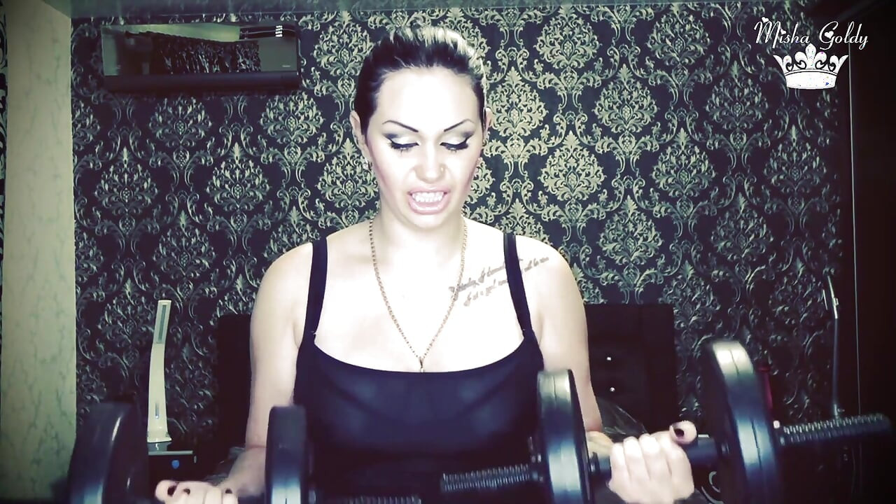 Güçlü kaslara tapma! Senin gibi zavallı ezik için spor motivasyonu!