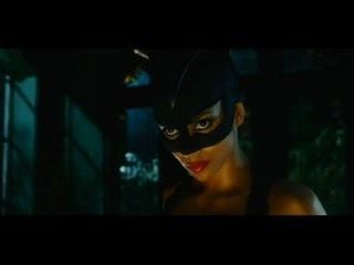 Halle Berry seksi sebagai catwoman - wow!