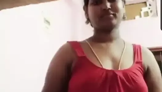 Madurai, Tamil sexy aunty in chimmies with hard nipples