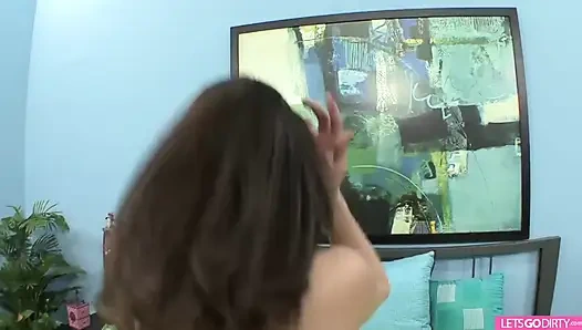 Gadis Asia ngentot dengan gaya