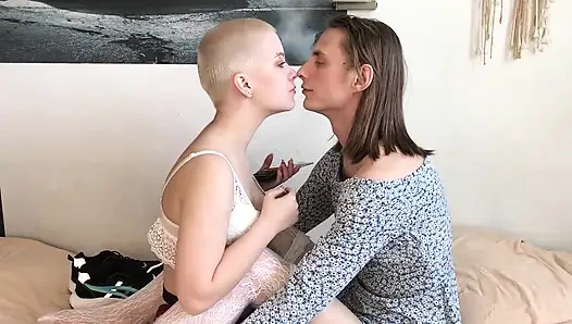 Вилу Видиш заставляет паренька превратиться в девушку, чтобы его страпом