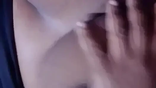Negona gostosa masturbasi menikmati