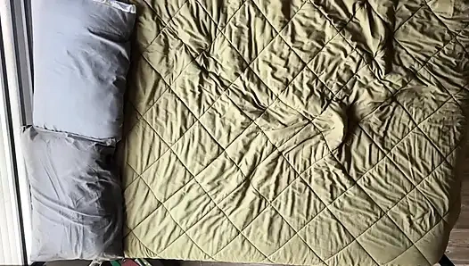 Büyük memeli üniversiteli kız elf gösteriş yapmak ve dölle dolmak istiyor