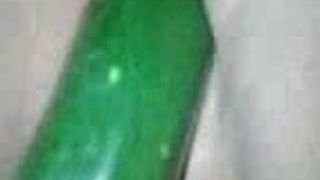 Une courgette pour cette salope