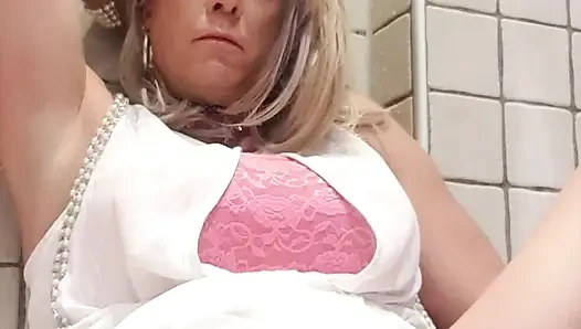 Crossdresser peeing in my panties