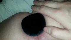 Grande preto anal plug hart reingetrieben