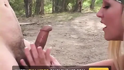 I love getting fucked on the car!