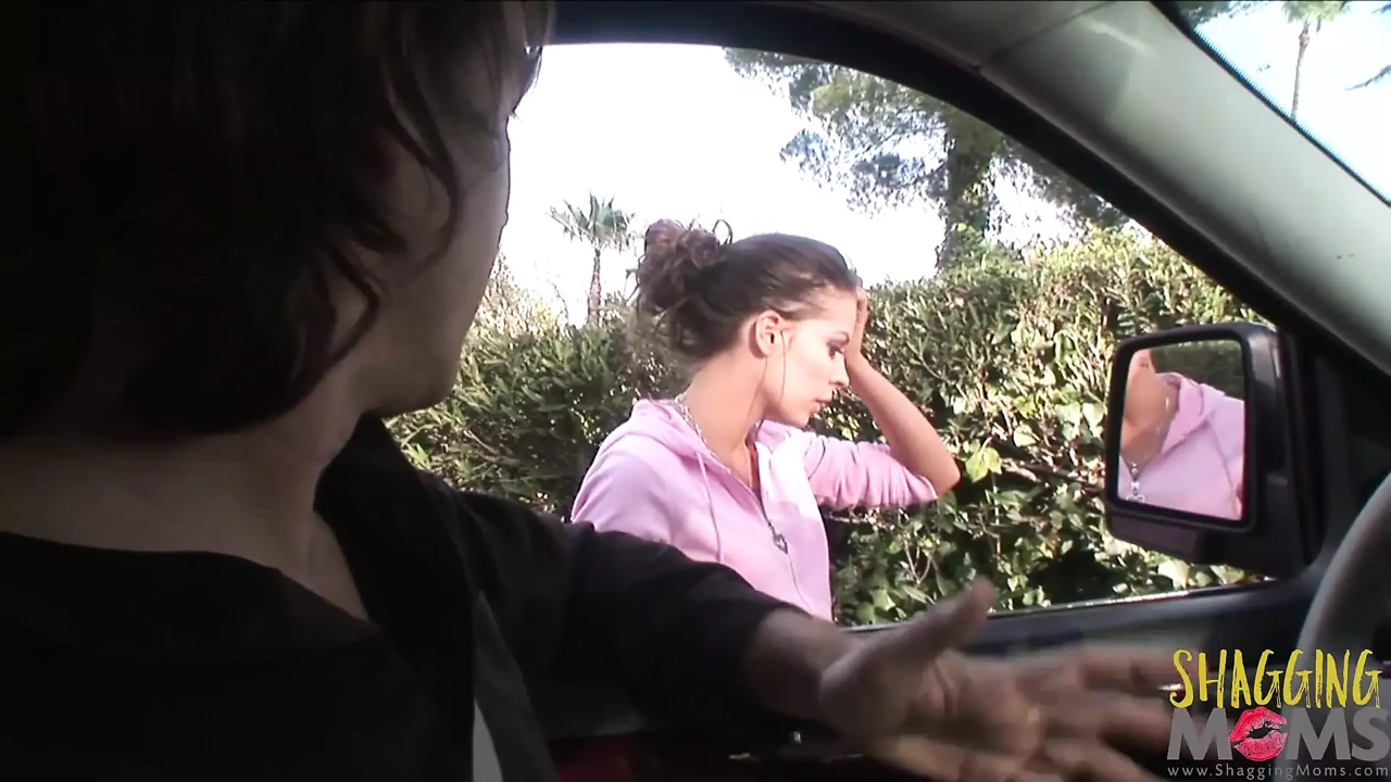 Sexy jogger talked into sucking a stranger’s cock