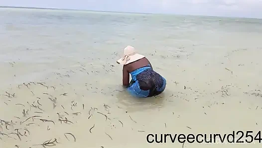 Extreme Flashing at the Beach. Made My Uber Driver Play with My Clit Till I Squirt