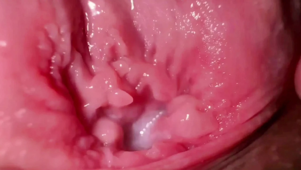 SUPER CLOSE UP - this is what the inside of the vagina looks like